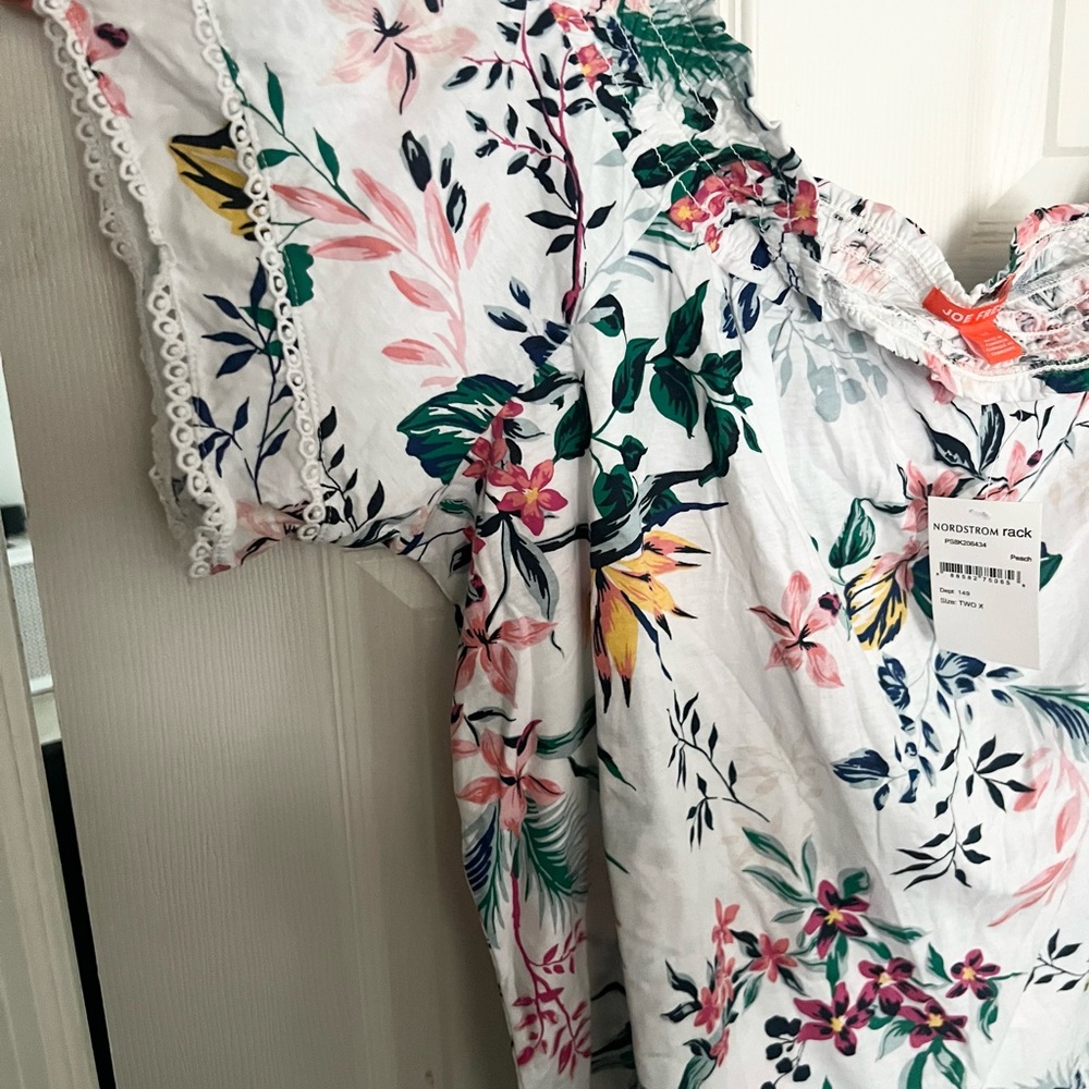 Joe Fresh Multicolor Floral Top - Picture 6 of 11
